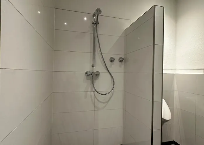 Alte Baeckerei Hinterhaus Alte Baeckerei Am Flughafen - Messe